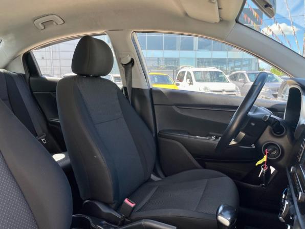 Kia Rio IV Рестайлинг с пробегом 2021 года, цена 1 060 000 рублей, 218000 км, седан, Автокод Объявления