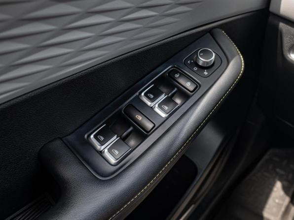 Geely Coolray I Рестайлинг с пробегом 2023 года, цена 1 999 000 рублей, 75911 км, внедорожник, Автокод Объявления