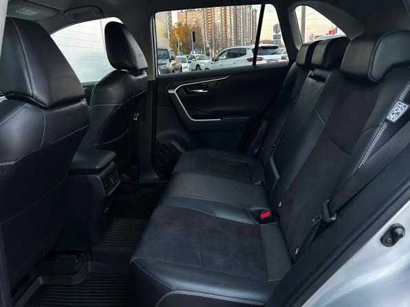 Toyota RAV4 V (XA50) с пробегом 2021 года, цена 3 652 400 рублей, 118706 км, внедорожник, Автокод Объявления