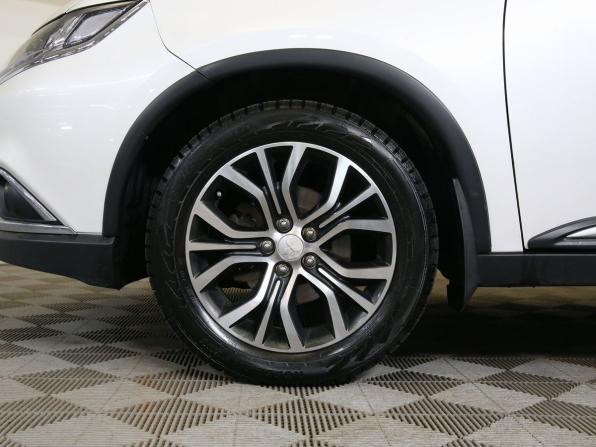 Mitsubishi Outlander III Рестайлинг 2 с пробегом 2018 года, цена 1 845 000 рублей, 140000 км, внедорожник, Автокод Объявления
