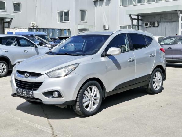 Hyundai ix35 I с пробегом 2011 года, цена 980 000 рублей, 332017 км, внедорожник, Автокод Объявления
