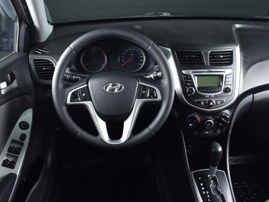 Hyundai Solaris I Кемерово  - изображение 8