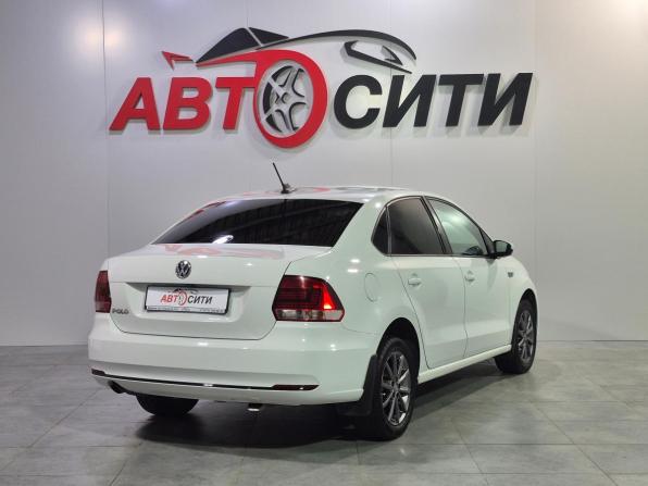 Volkswagen Polo V Рестайлинг с пробегом 2018 года, цена 1 020 000 рублей, 170000 км, седан, Автокод Объявления