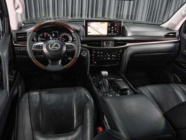 Lexus LX III Рестайлинг 2 с пробегом 2015 года, цена 4 499 000 рублей, 346660 км, внедорожник, Автокод Объявления