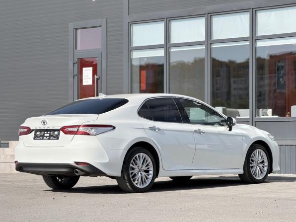 Toyota Camry VIII (XV70) с пробегом 2019 года, цена 2 570 000 рублей, 103502 км, седан, Автокод Объявления