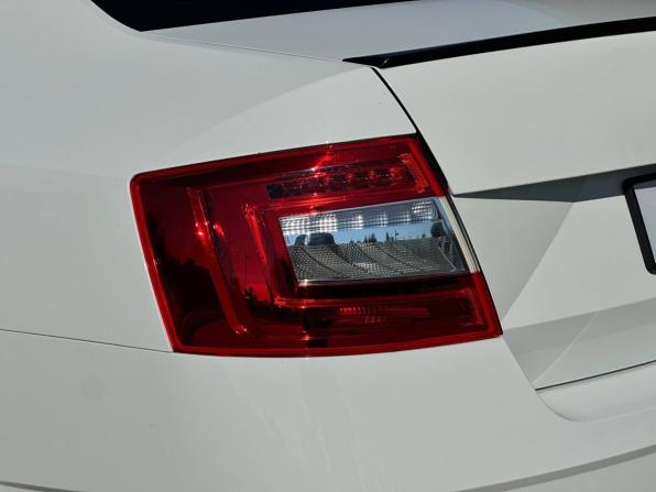 Skoda Octavia III (A7) Рестайлинг с пробегом 2017 года, цена 1 850 000 рублей, 90814 км, лифтбек, Автокод Объявления