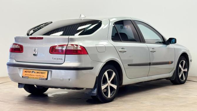 Renault Laguna II с пробегом 2002 года, цена 205 000 рублей, 318498 км, лифтбек, Автокод Объявления