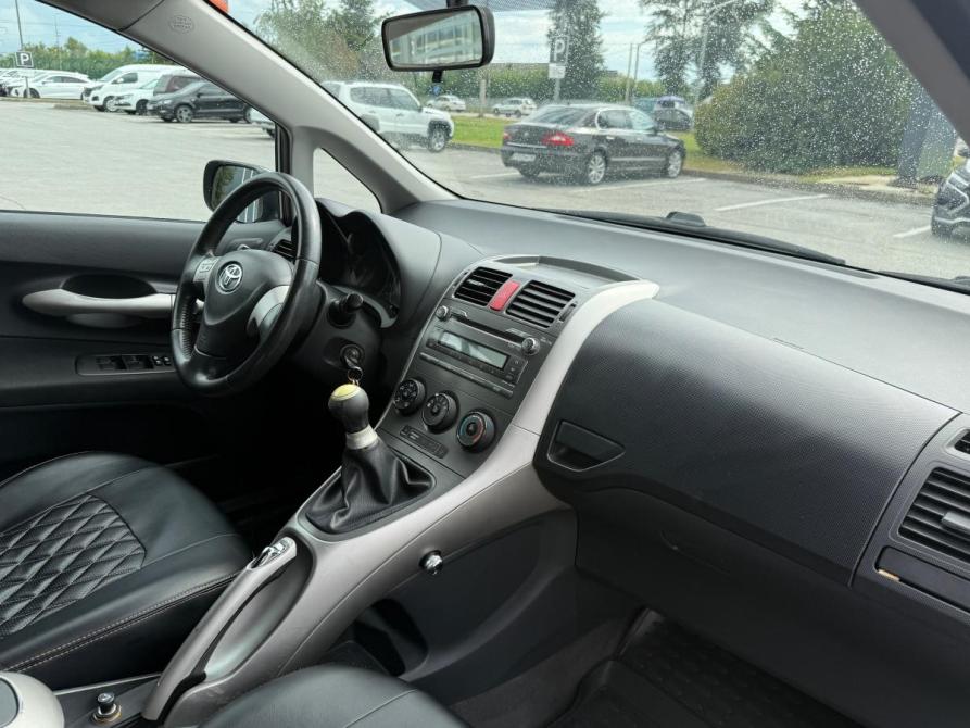 Toyota Auris I Липецк  - изображение 11