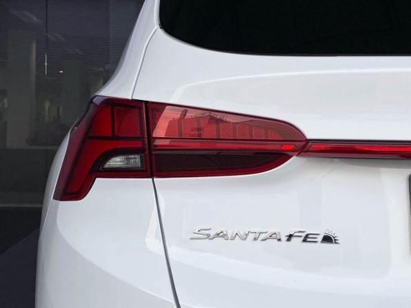 Hyundai Santa Fe IV Рестайлинг с пробегом 2021 года, цена 3 500 000 рублей, 77241 км, внедорожник, Автокод Объявления