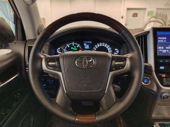 Toyota Land Cruiser 200 Series Рестайлинг 2 с пробегом 2016 года, цена 4 885 000 рублей, 128501 км, внедорожник, Автокод Объявления
