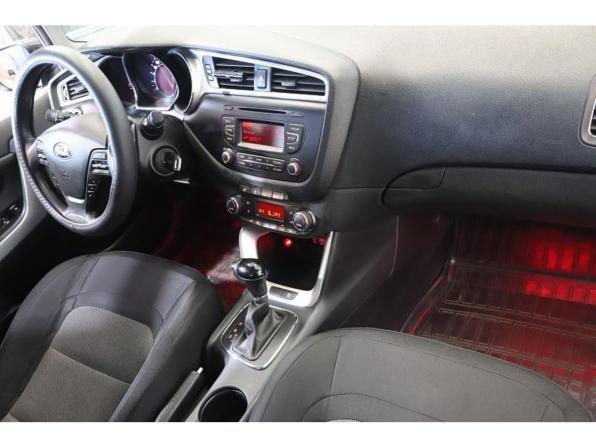 Kia Ceed II Рестайлинг с пробегом 2018 года, цена 1 248 700 рублей, 159581 км, универсал, Автокод Объявления