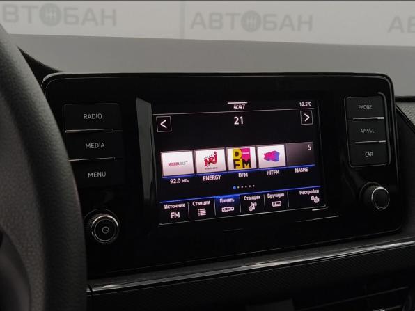 Volkswagen Polo VI с пробегом 2021 года, цена 1 377 000 рублей, 72606 км, лифтбек, Автокод Объявления