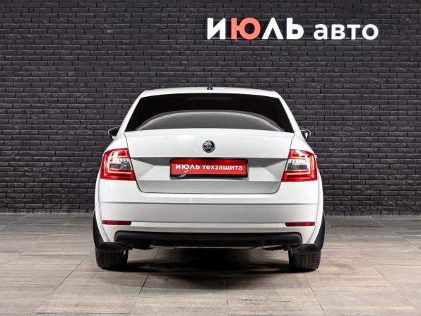 Skoda Octavia III (A7) Рестайлинг с пробегом 2019 года, цена 1 480 000 рублей, 171092 км, лифтбек, Автокод Объявления