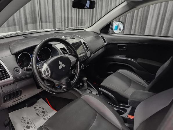Mitsubishi Outlander II Рестайлинг с пробегом 2010 года, цена 999 000 рублей, 201043 км, внедорожник, Автокод Объявления