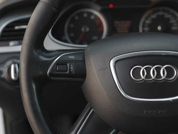 Audi A4 IV (B8) Рестайлинг с пробегом 2014 года, цена 1 590 000 рублей, 401908 км, седан, Автокод Объявления