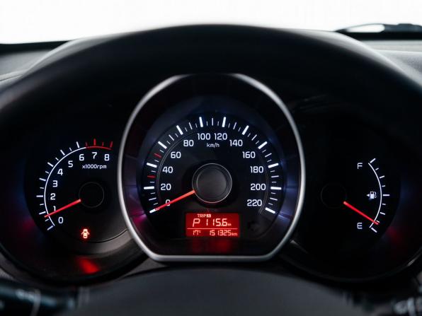 Kia Rio III Рестайлинг с пробегом 2015 года, цена 825 000 рублей, 151325 км, хэтчбек, Автокод Объявления
