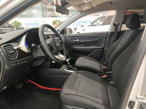 Kia Rio IV Рестайлинг с пробегом 2021 года, цена 1 699 000 рублей, 49044 км, седан, Автокод Объявления