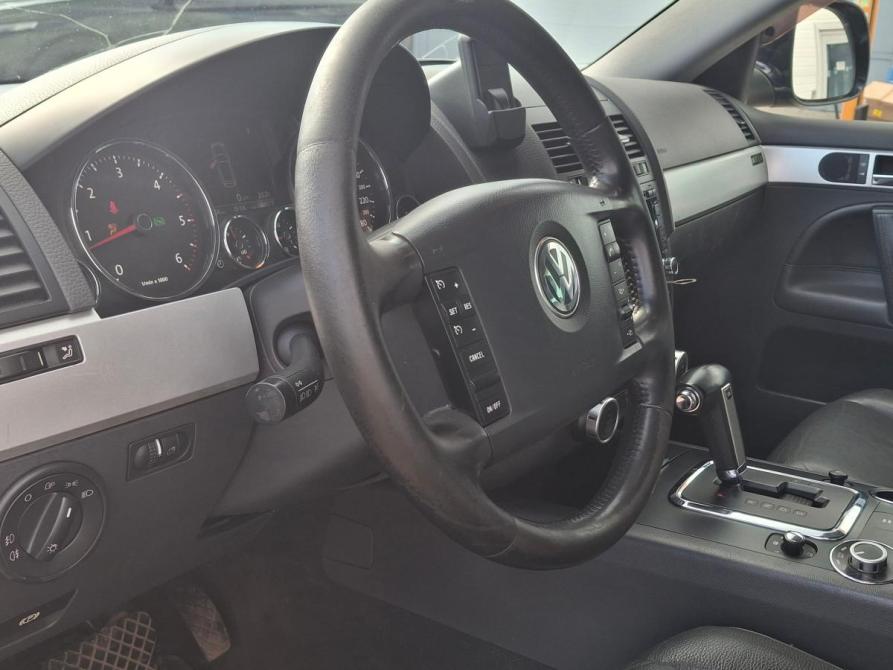 Volkswagen Touareg I Рестайлинг Москва  - изображение 7