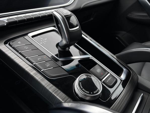 Geely Atlas Pro с пробегом 2022 года, цена 2 540 000 рублей, 9541 км, внедорожник, Автокод Объявления