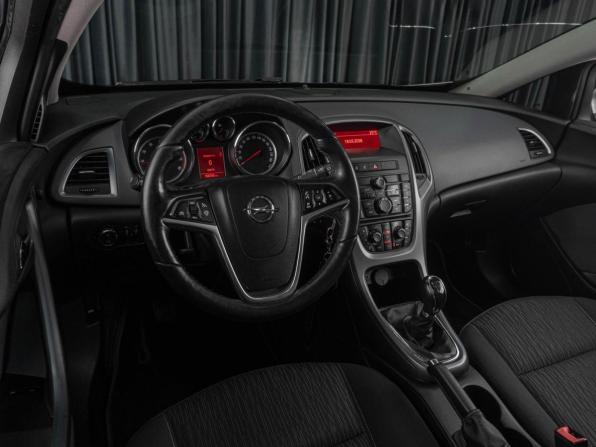 Opel Astra J Рестайлинг с пробегом 2013 года, цена 875 000 рублей, 150766 км, хэтчбек, Автокод Объявления