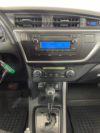 Toyota Auris II с пробегом 2014 года, цена 969 000 рублей, 234444 км, хэтчбек, Автокод Объявления