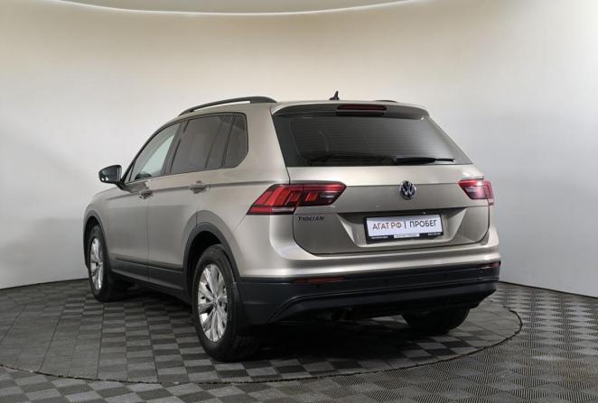 Volkswagen Tiguan II с пробегом 2018 года, цена 1 700 000 рублей, 205103 км, внедорожник, Автокод Объявления