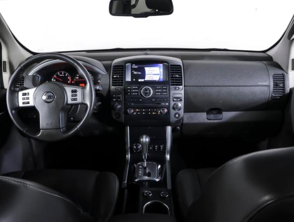 Nissan Pathfinder III Рестайлинг с пробегом 2011 года, цена 1 250 000 рублей, 400005 км, внедорожник, Автокод Объявления