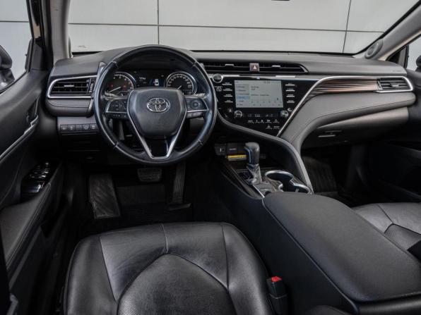 Toyota Camry VIII (XV70) с пробегом 2019 года, цена 2 745 000 рублей, 121041 км, седан, Автокод Объявления