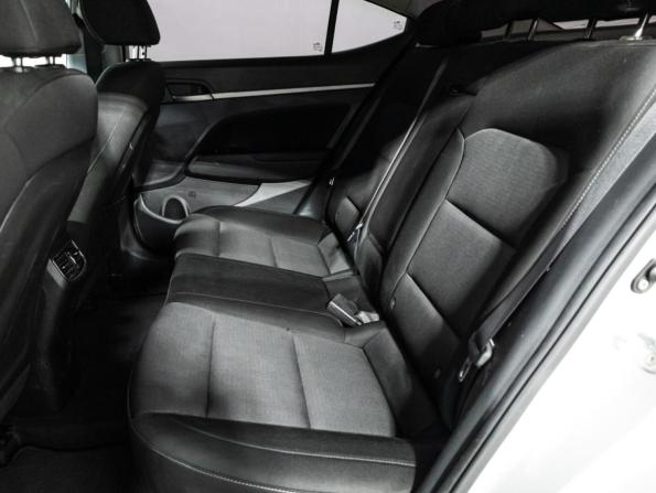 Hyundai Elantra VI (AD) с пробегом 2018 года, цена 999 585 рублей, 151000 км, седан, Автокод Объявления