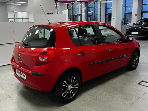 Renault Clio III с пробегом 2007 года, цена 510 000 рублей, 244111 км, хэтчбек, Автокод Объявления