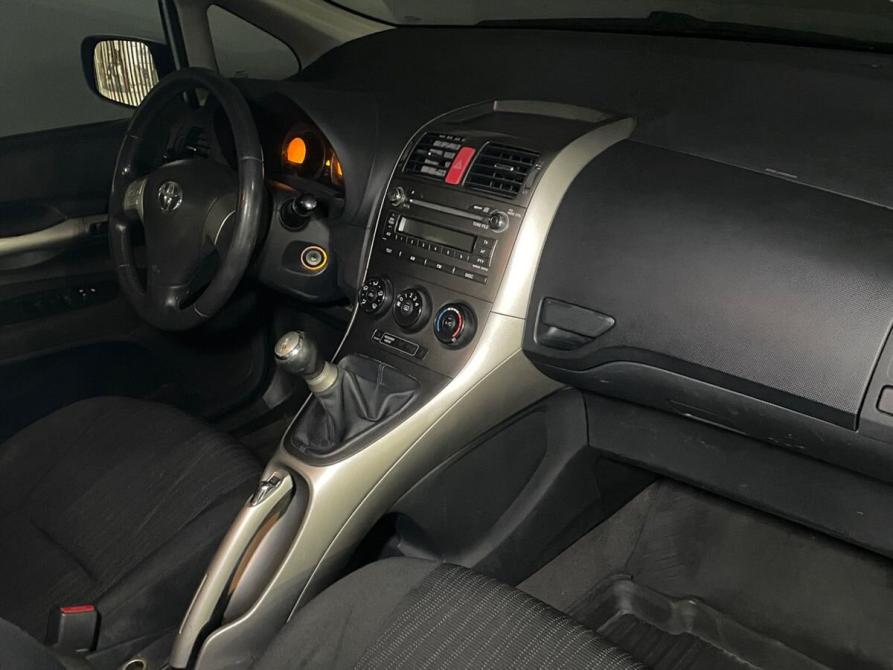 Toyota Auris I Тверь  - изображение 9