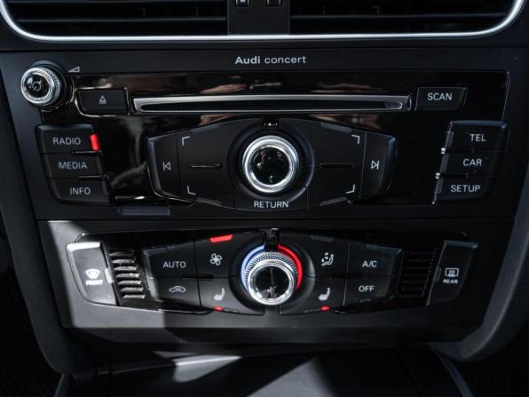 Audi A4 IV (B8) Рестайлинг с пробегом 2014 года, цена 1 351 100 рублей, 191464 км, седан, Автокод Объявления