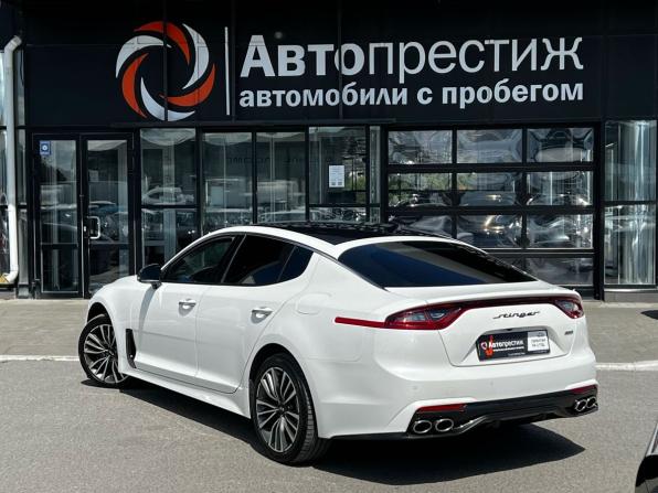 Kia Stinger I с пробегом 2018 года, цена 1 950 000 рублей, 162602 км, лифтбек, Автокод Объявления