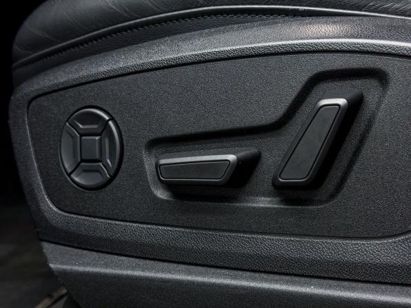 Audi e-tron I с пробегом 2019 года, цена 5 099 990 рублей, 38195 км, внедорожник, Автокод Объявления