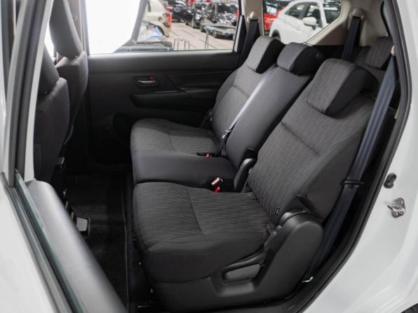Suzuki Ertiga II с пробегом 2022 года, цена 2 659 000 рублей, 100 км, компактвэн, Автокод Объявления