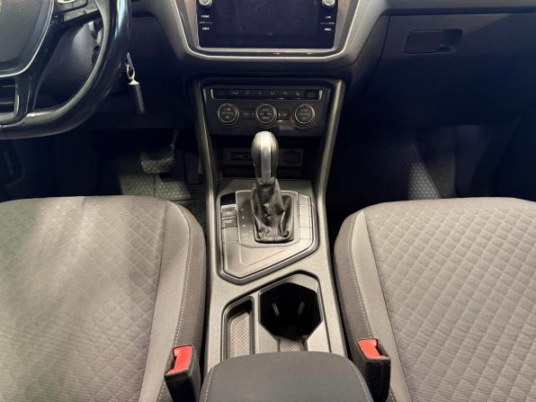 Volkswagen Tiguan II с пробегом 2017 года, цена 1 920 000 рублей, 135000 км, внедорожник, Автокод Объявления