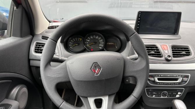 Renault Megane III с пробегом 2010 года, цена 750 000 рублей, 173238 км, хэтчбек, Автокод Объявления