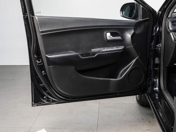 Kia Rio III с пробегом 2015 года, цена 1 199 000 рублей, 132638 км, седан, Автокод Объявления