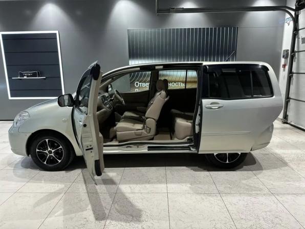 Toyota Raum II с пробегом 2011 года, цена 750 000 рублей, 241000 км, компактвэн, Автокод Объявления
