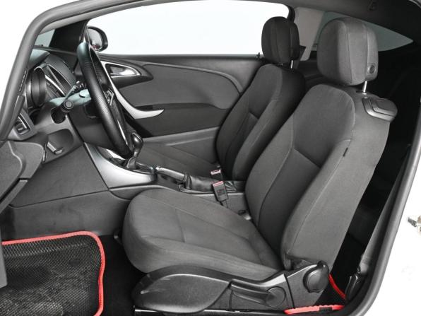 Opel Astra J Рестайлинг с пробегом 2013 года, цена 769 000 рублей, 295974 км, хэтчбек, Автокод Объявления