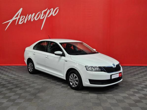 Skoda Rapid I Рестайлинг с пробегом 2019 года, цена 1 279 000 рублей, 99394 км, лифтбек, Автокод Объявления