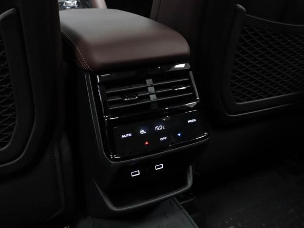 Geely Monjaro I с пробегом 2023 года, цена 3 099 000 рублей, 7224 км, внедорожник, Автокод Объявления