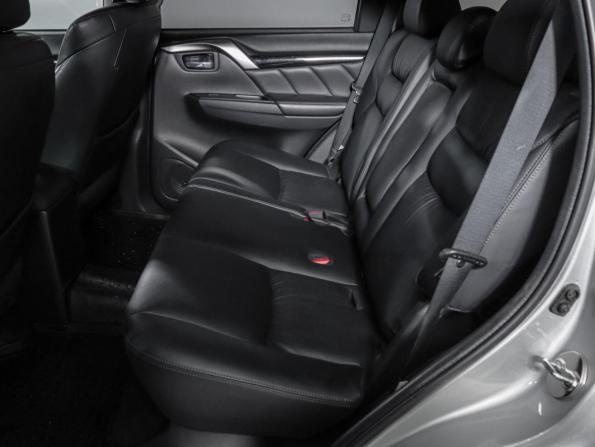 Mitsubishi Pajero Sport III с пробегом 2017 года, цена 3 299 000 рублей, 80000 км, внедорожник, Автокод Объявления