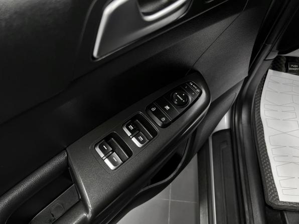 Kia Sportage IV Рестайлинг с пробегом 2019 года, цена 2 040 000 рублей, 108417 км, внедорожник, Автокод Объявления