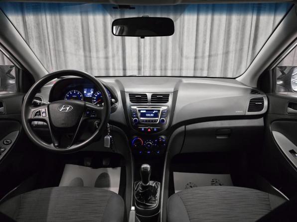 Hyundai Solaris I Рестайлинг с пробегом 2015 года, цена 800 000 рублей, 191000 км, седан, Автокод Объявления