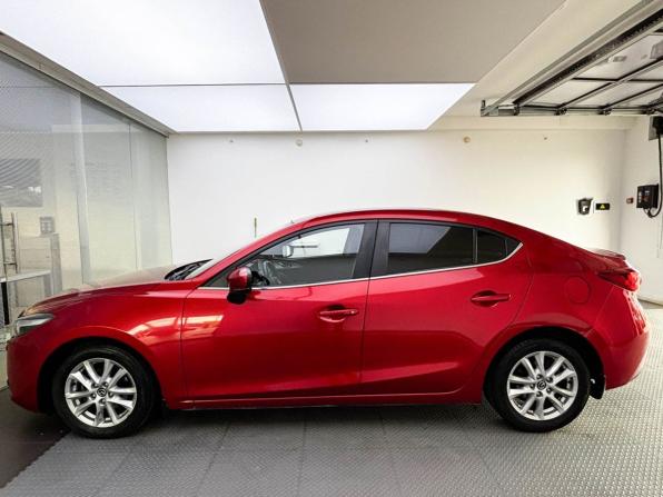 Mazda 3 III (BM) Рестайлинг с пробегом 2017 года, цена 1 550 000 рублей, 133000 км, седан, Автокод Объявления