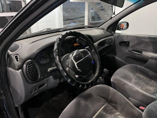 Renault Megane I Рестайлинг с пробегом 2000 года, цена 100 000 рублей, 457676 км, хэтчбек, Автокод Объявления
