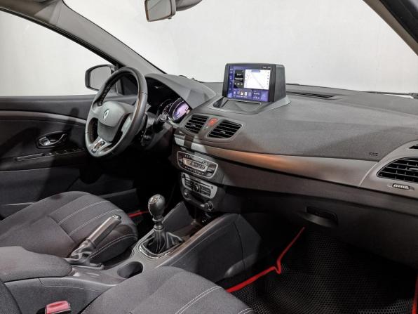 Renault Fluence I Рестайлинг с пробегом 2014 года, цена 950 000 рублей, 128461 км, седан, Автокод Объявления
