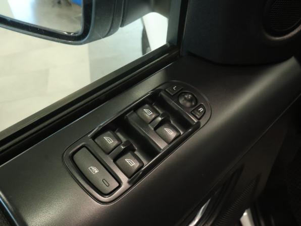 Land Rover Freelander II Рестайлинг 2 с пробегом 2013 года, цена 1 293 000 рублей, 265439 км, внедорожник, Автокод Объявления