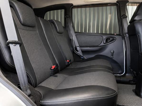 Chevrolet Niva I Рестайлинг с пробегом 2015 года, цена 647 000 рублей, 94283 км, внедорожник, Автокод Объявления